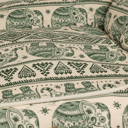 PAW Bed – Lucky Elephant – Green – 60 × 50 × 14cm